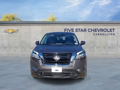 Used 2022 Nissan Pathfinder S image 3