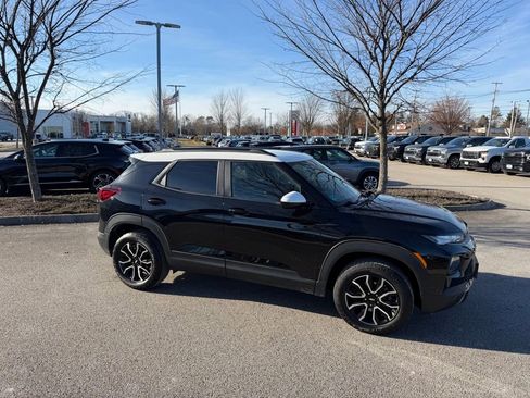 Used 2023 Chevrolet TrailBlazer ACTIV image 4