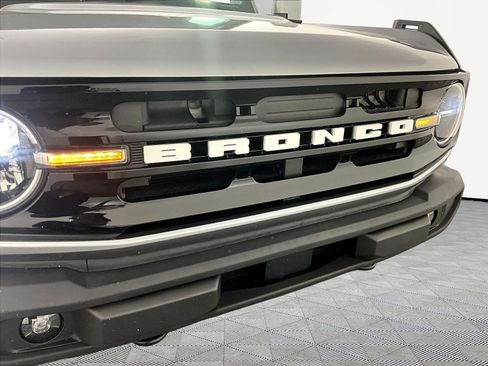 Used 2023 Ford Bronco Outer Banks AWD/4WD image 34