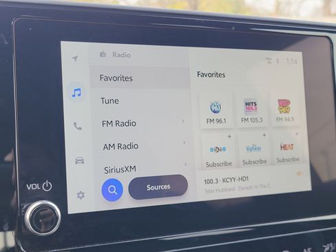 Used 2025 Subaru Solterra Premium image 20