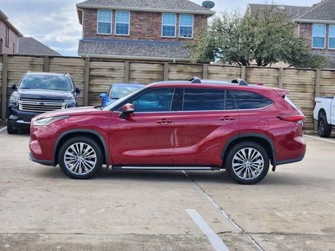 Used 2021 Toyota Highlander Platinum image 13