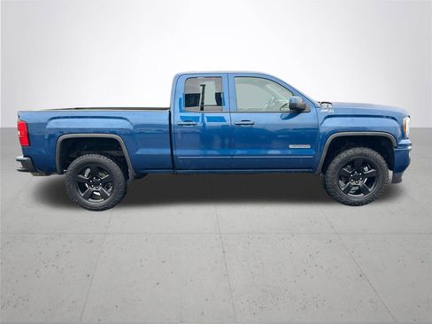 Used 2018 GMC Sierra 1500 SLE image 6