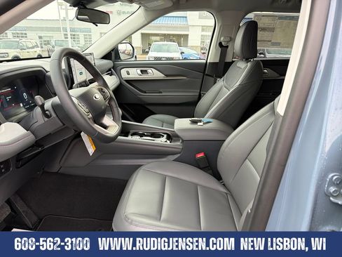 New 2026 Ford Explorer Active w/ Active Comfort Package AWD/4WD image 9