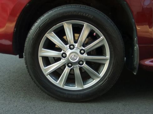 Used 2011 Lexus LX 570 4WD w/ Luxury Pkg image 19