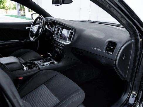 Used 2021 Dodge Charger R/T w/ Blacktop Package RWD image 18