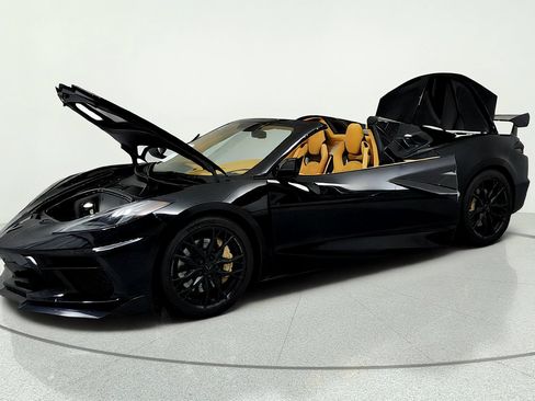 Certified 2023 Chevrolet Corvette Stingray Premium Conv w/ Z51 Performance Package RWD image 9