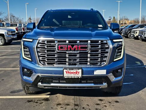 New 2026 GMC Yukon XL Denali w/ Sun & Power Step Package AWD/4WD image 4