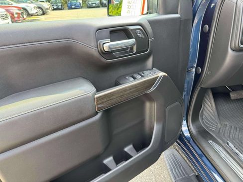 Used 2022 Chevrolet Silverado 1500 RST AWD/4WD image 18
