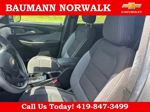 Used 2023 Chevrolet TrailBlazer LT FWD image 19