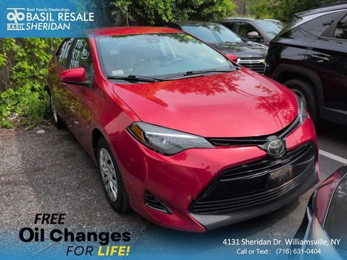 Used 2018 Toyota Corolla LE FWD image 1