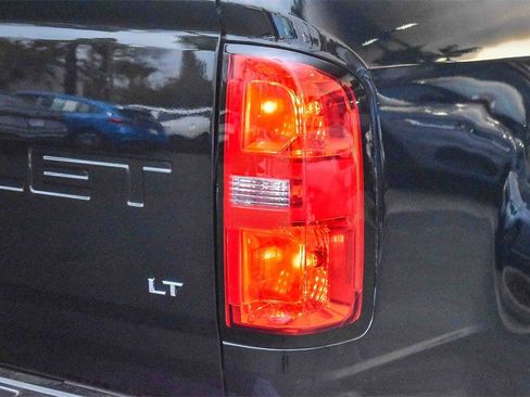 Used 2022 Chevrolet Colorado LT w/ Fleet Safety Package image 7