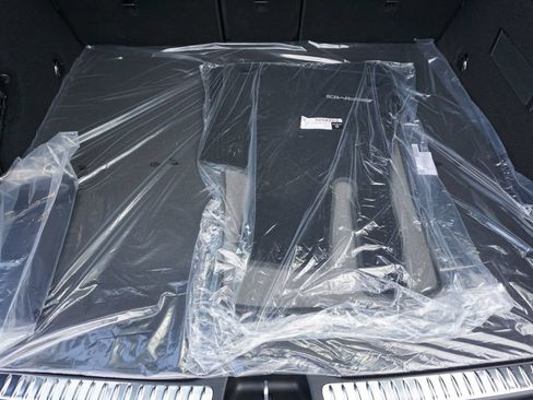 Certified 2025 Mercedes-Benz GLC 300 4MATIC image 54