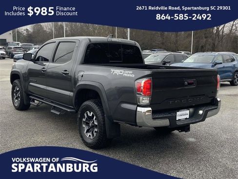 Used 2020 Toyota Tacoma TRD Off-Road image 5