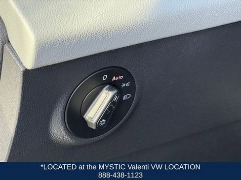 Certified 2023 Volkswagen Taos SE w/ Panoramic Sunroof Package image 43