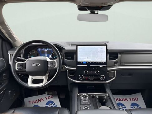 Used 2024 Ford Expedition XLT image 16