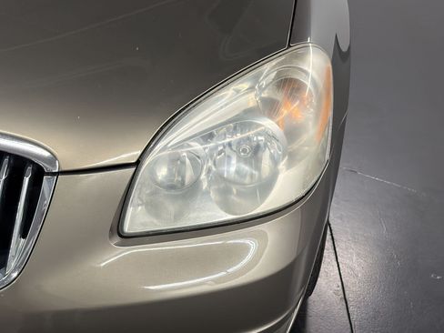 Used 2011 Buick Lucerne CX FWD image 12