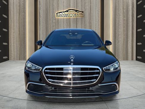 Used 2021 Mercedes-Benz S 580 4MATIC Sedan image 3