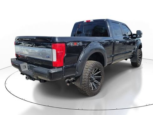 Used 2019 Ford F250 Platinum w/ Platinum Ultimate Package AWD/4WD image 2
