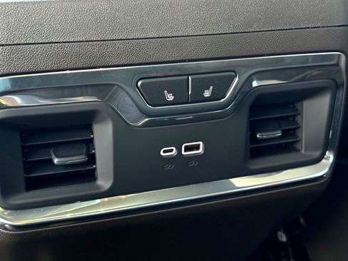 Used 2025 GMC Sierra 2500 Denali w/ Denali Reserve Package image 23