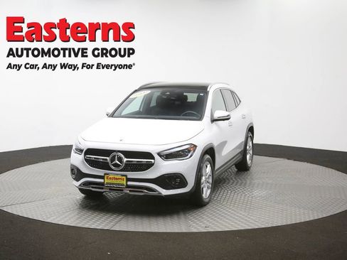 Used 2022 Mercedes-Benz GLA 250 4MATIC w/ Premium Package Lite image 57