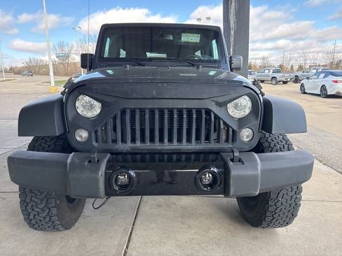 Used 2017 Jeep Wrangler Unlimited Sport image 2