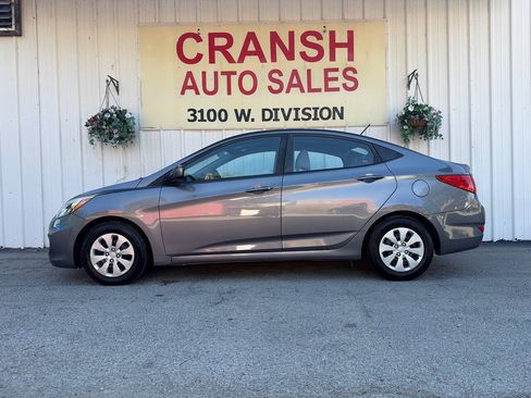 Used 2016 Hyundai Accent SE FWD image 7