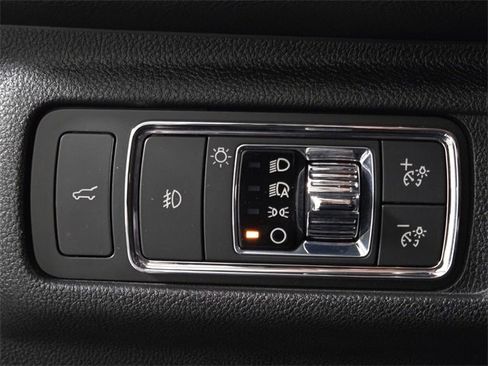 Certified 2021 Lincoln Corsair Reserve image 22