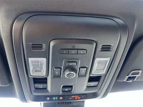 Certified 2024 Chevrolet Suburban High Country w/ Advanced Technology Package image 35