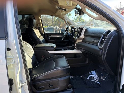 Used 2020 RAM 2500 Laramie image 22