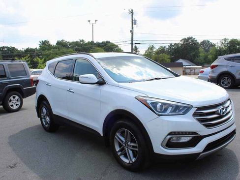 Used 2017 Hyundai Santa Fe Sport AWD/4WD image 3