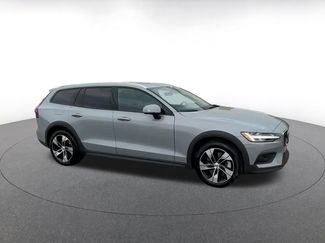 Used 2025 Volvo V60 B5 Cross Country Plus video 2