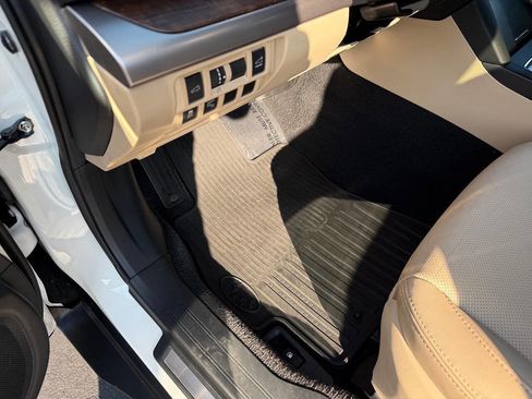 Used 2015 Subaru Outback 3.6R Limited image 14