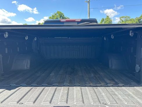 Used 2019 GMC Sierra 1500 SLT w/ SLT Convenience Package AWD/4WD image 19