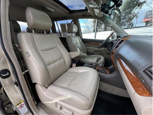 Used 2004 Lexus GX 470 AWD/4WD image 14