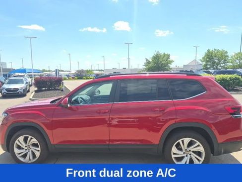 Used 2023 Volkswagen Atlas SE AWD/4WD image 2