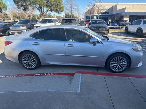 Used 2013 Lexus ES 350 image 9
