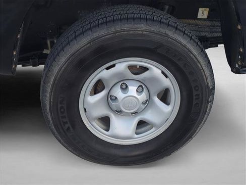 Certified 2023 Toyota Tacoma SR AWD/4WD image 7