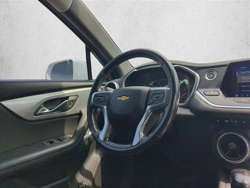 Used 2020 Chevrolet Blazer LT FWD image 30