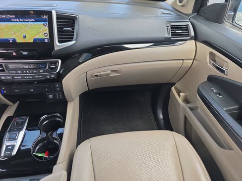 Used 2017 Honda Pilot Elite image 16