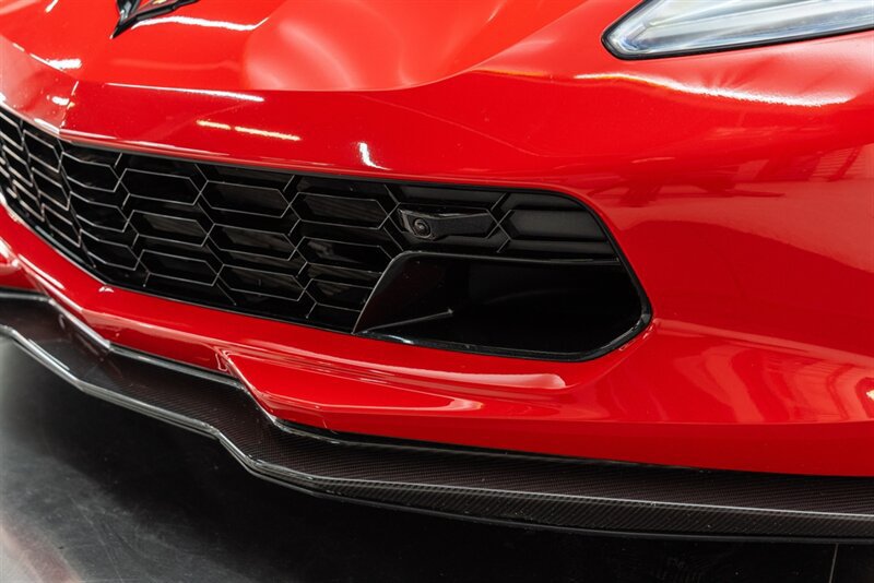 Used 2018 Chevrolet Corvette Z06 RWD image 36