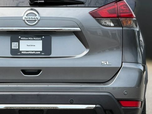 Used 2019 Nissan Rogue SL FWD image 14