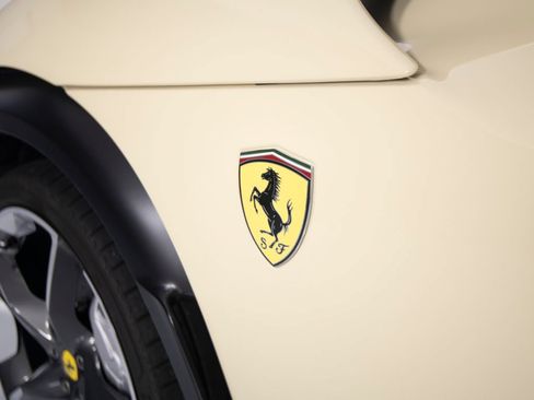 Used 2025 Ferrari Purosangue AWD/4WD image 50
