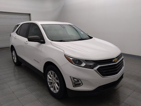 Used 2020 Chevrolet Equinox LS w/ LS Convenience Package FWD image 13