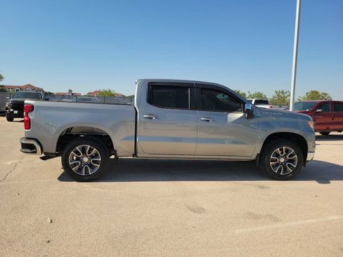 Used 2023 Chevrolet Silverado 1500 LT AWD/4WD image 9