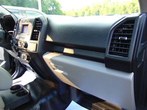 Used 2018 Ford F150 XL w/ Equipment Group 101A Mid AWD/4WD image 13