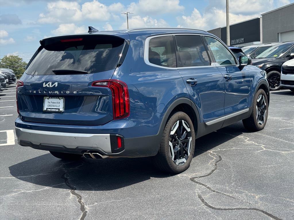 Certified 2024 Kia Telluride S w/ S Sunroof Package FWD image 3