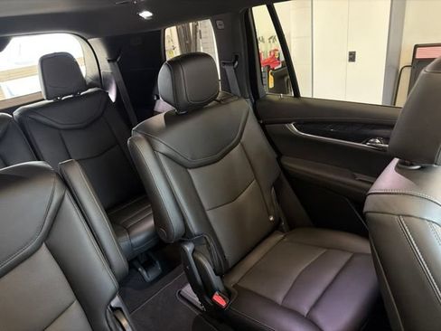 Used 2024 Cadillac XT6 Premium Luxury w/ LPO, Floor Liner Package AWD/4WD image 44