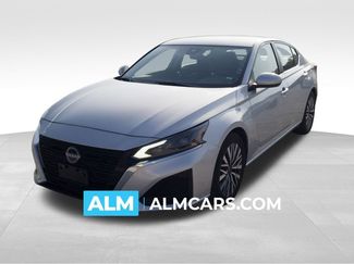Used 2023 Nissan Altima 2.5 SV FWD video 1