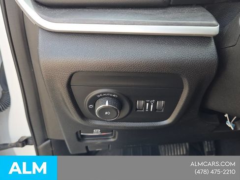 Used 2023 Jeep Grand Cherokee Limited AWD/4WD image 26