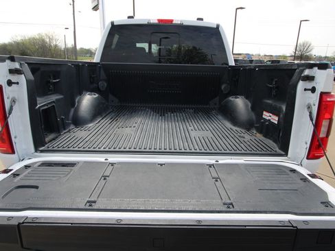 Used 2022 Ford F150 XLT w/ Equipment Group 302A High image 14